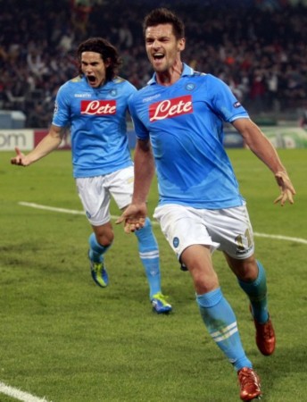 持续不断地 持续不断地